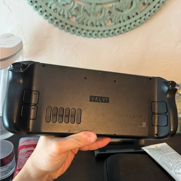 Steam Deck LCD 256gb - MINT - Picture 4 of 5